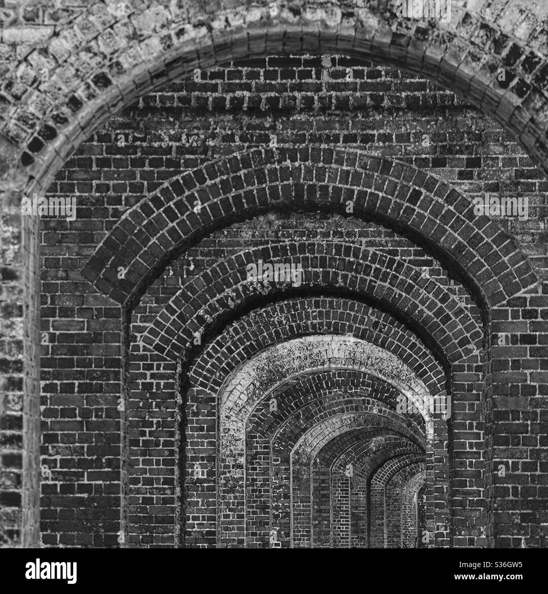 Wunderschöne Ziegelarches - Smartphone-aufgenommenes Stockfoto