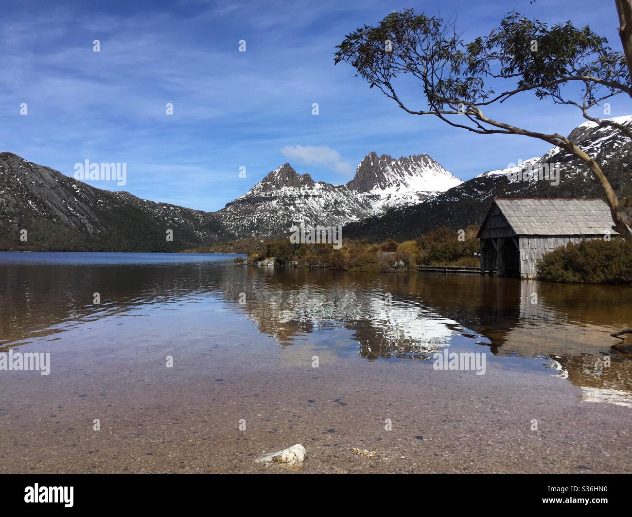 Cradle Mountain und Dove Lake Boatshed Stockfoto