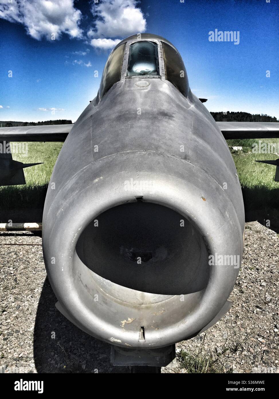 Altes schwedisches Militärflugzeug j29 Tunnan (Barrel) - Smartphone-aufgenommenes Stockfoto