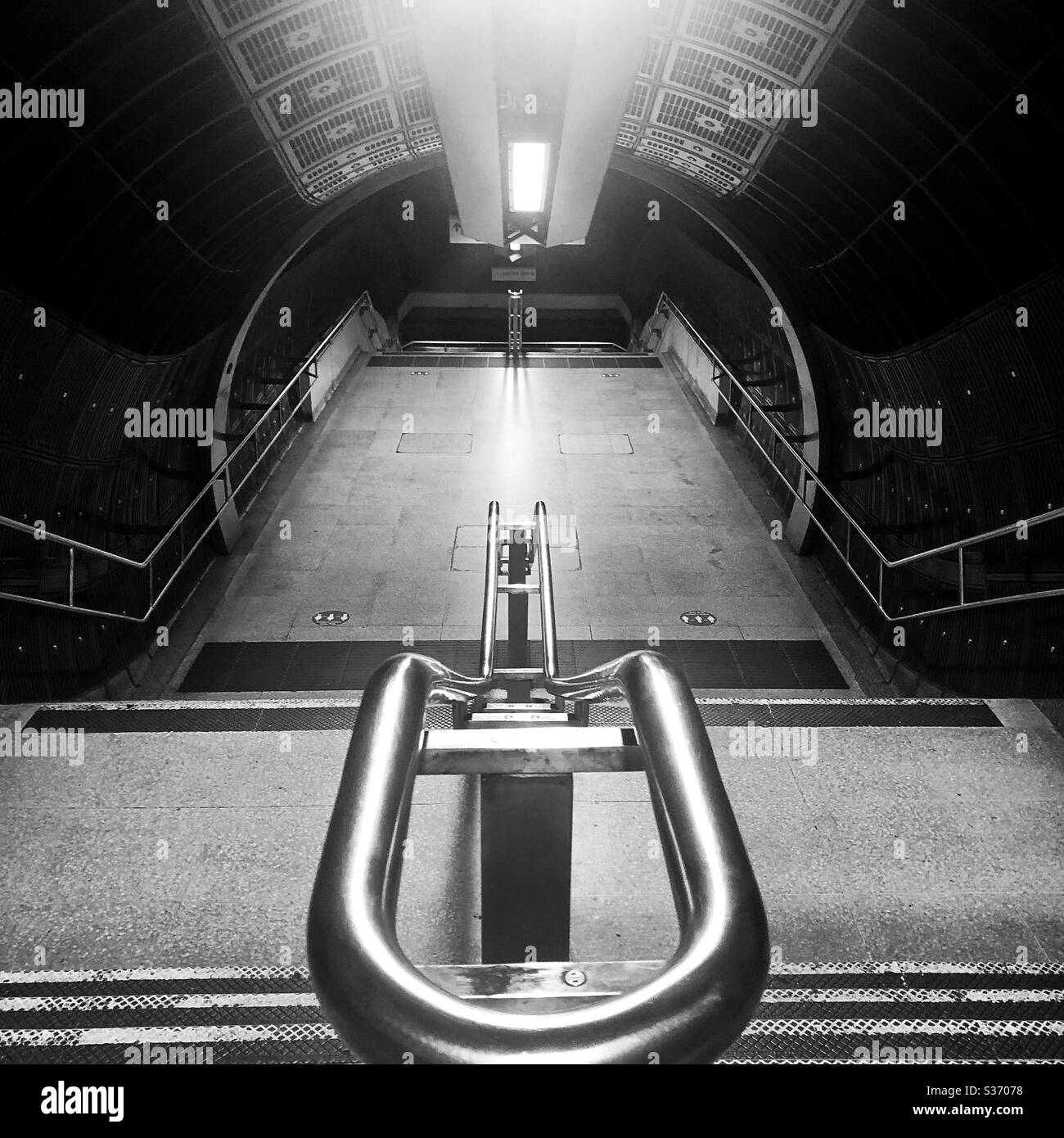 Leere U-Bahnstation London Bridge Stockfoto