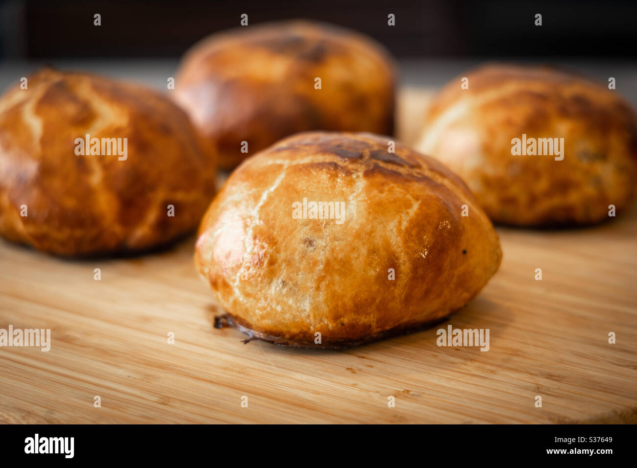 Beef wellington -Fotos und -Bildmaterial in hoher Auflösung – Alamy