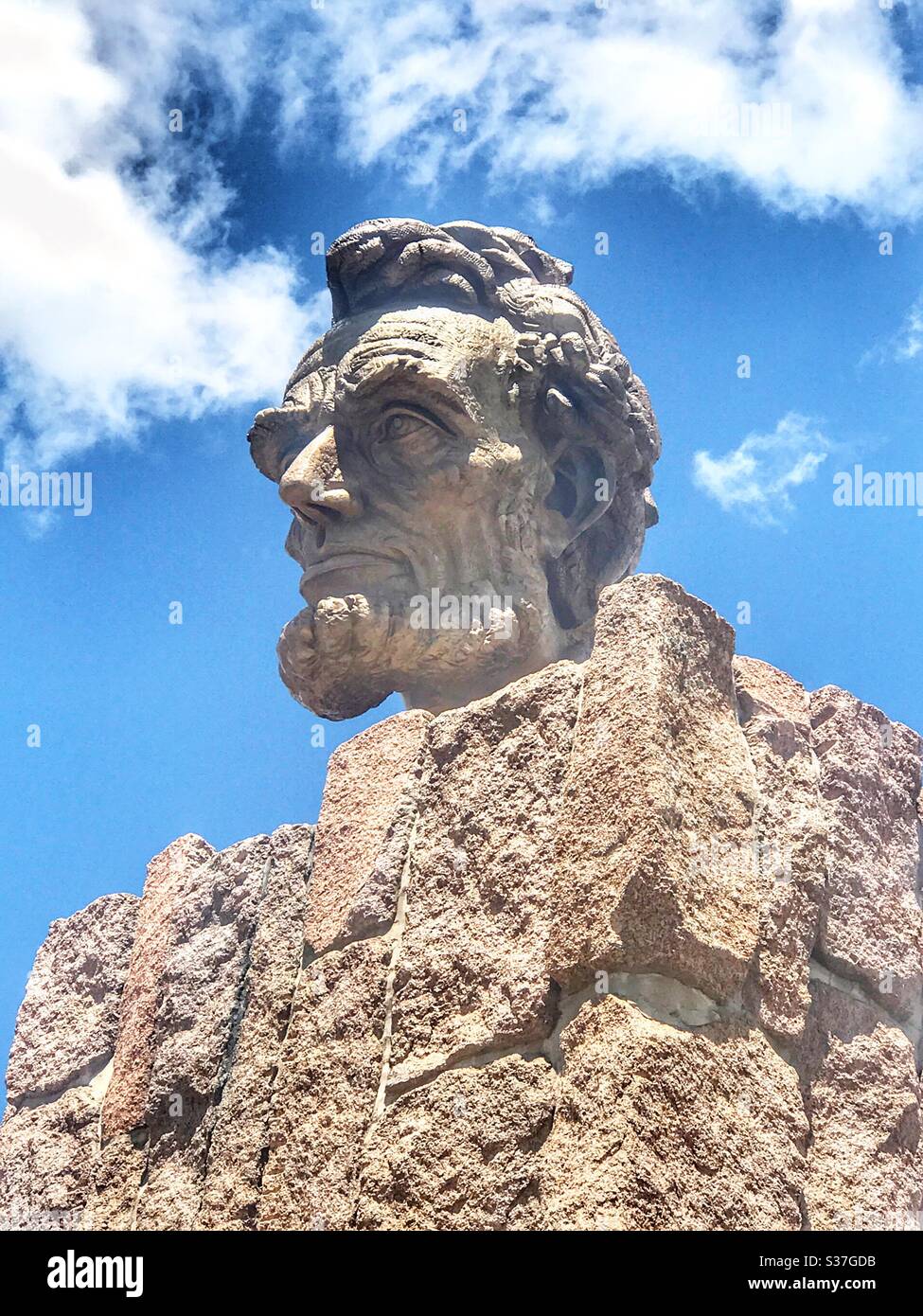 Statue von Präsident Lincoln auf dem Highway 80 in Wyoming USA - Smartphone-aufgenommenes Stockfoto