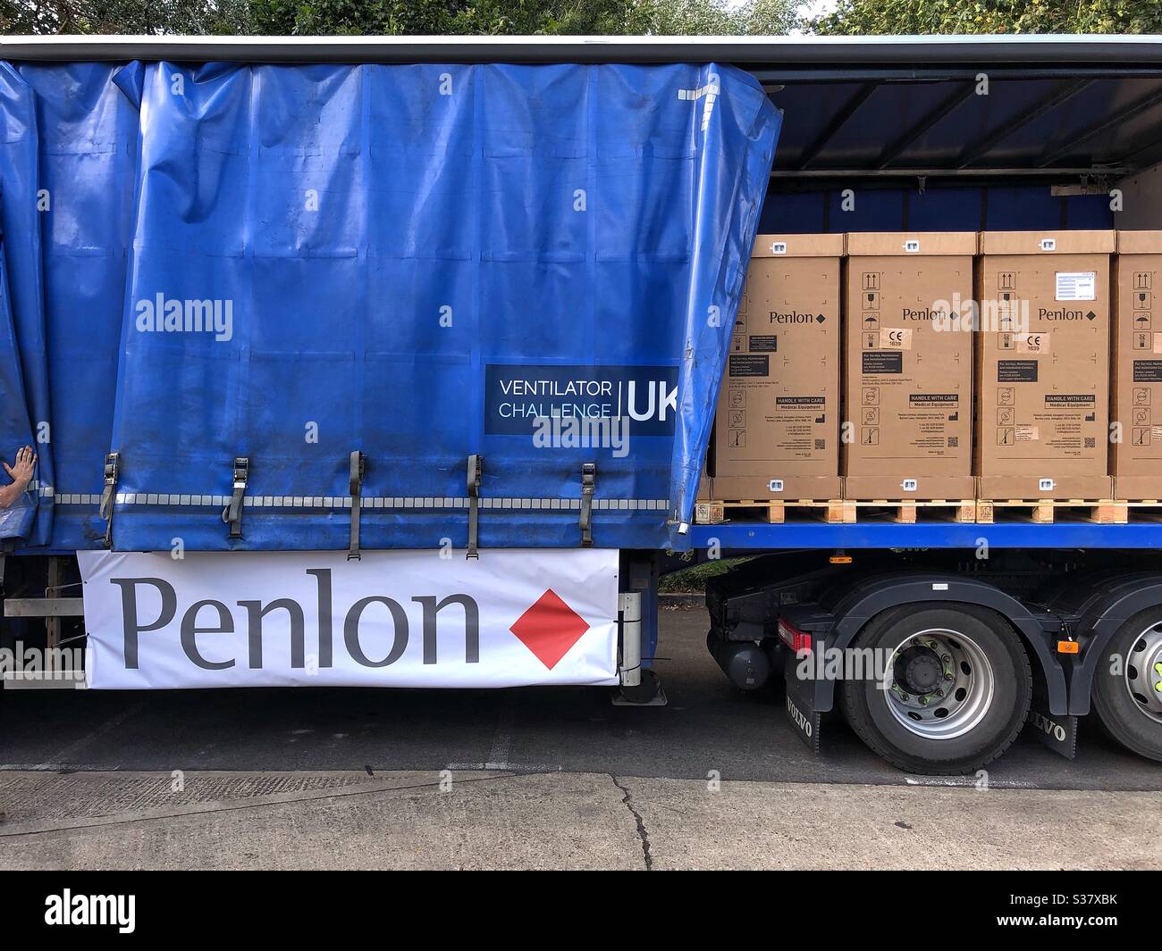 Die letzte LKW-Ladung von über 11.000 Covid19 Ventilatoren verlässt am 5. Juli 2020 das Werk Penlon Abingdon Stockfoto