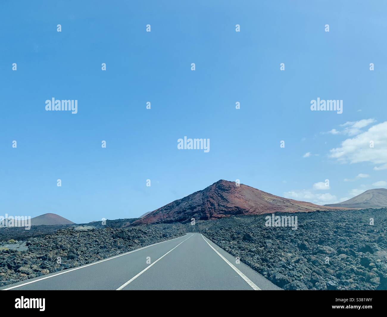 Offene Straßen in lanzarote, spanien Stockfoto