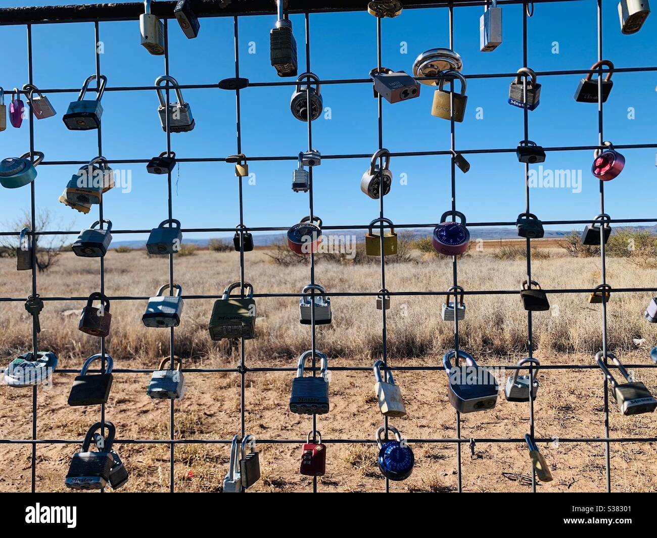 Zaun in marfa Stockfoto