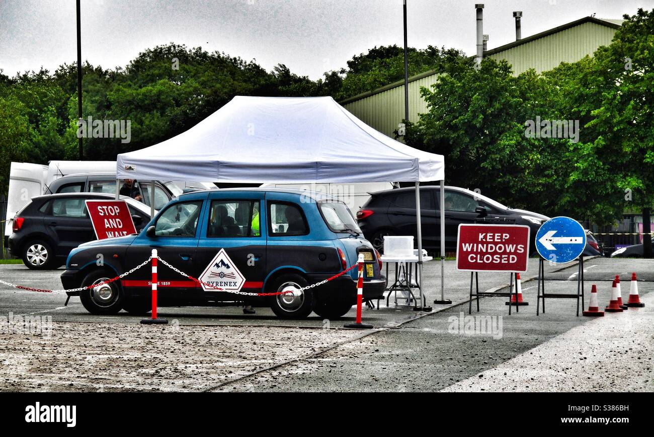 Covid 19 Teststation südlich von liverpool - Smartphone-aufgenommenes Stockfoto