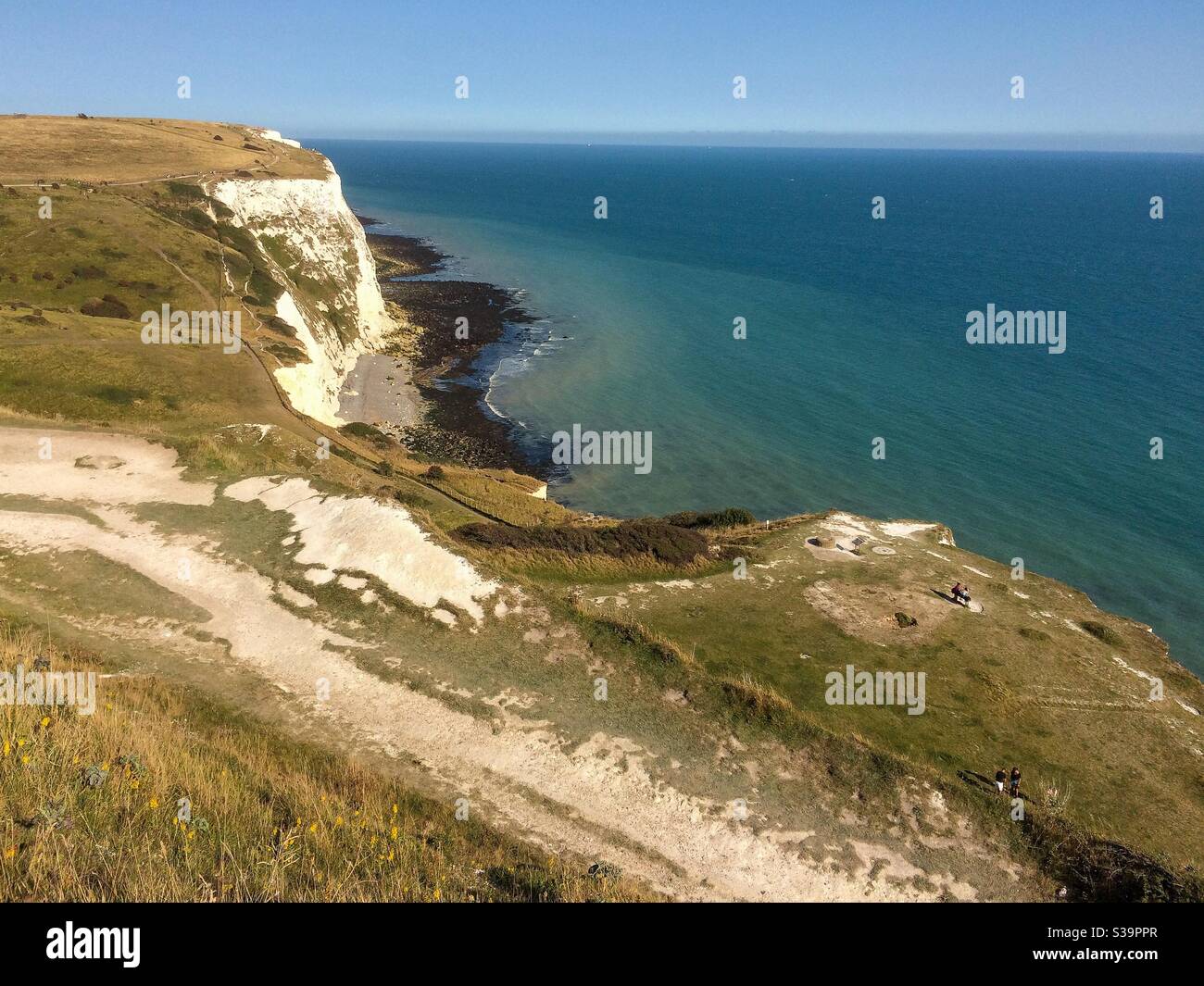 Spaziergang auf dem Saxon Shore Way, zwischen Kingsdown und St. Margret's Bay, Kent - Smartphone-aufgenommenes Stockfoto