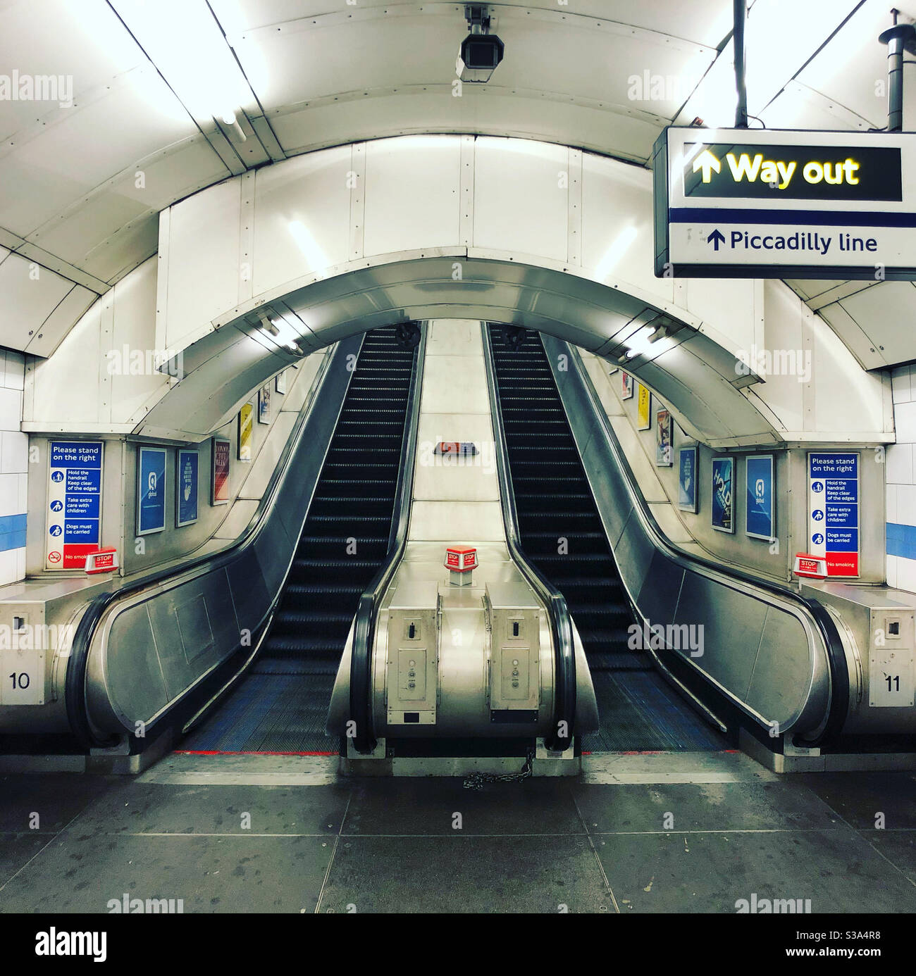 Rolltreppe Piccadilly Line Stockfoto