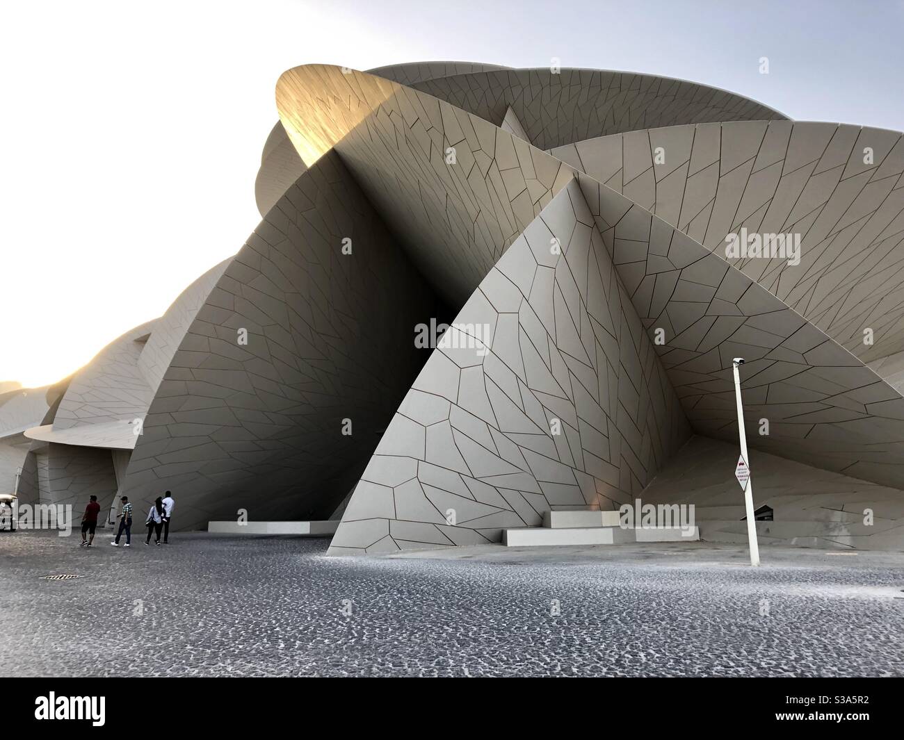 Ikonische Architektur von Jean Nouvel, Nationalmuseum von Katar Stockfoto