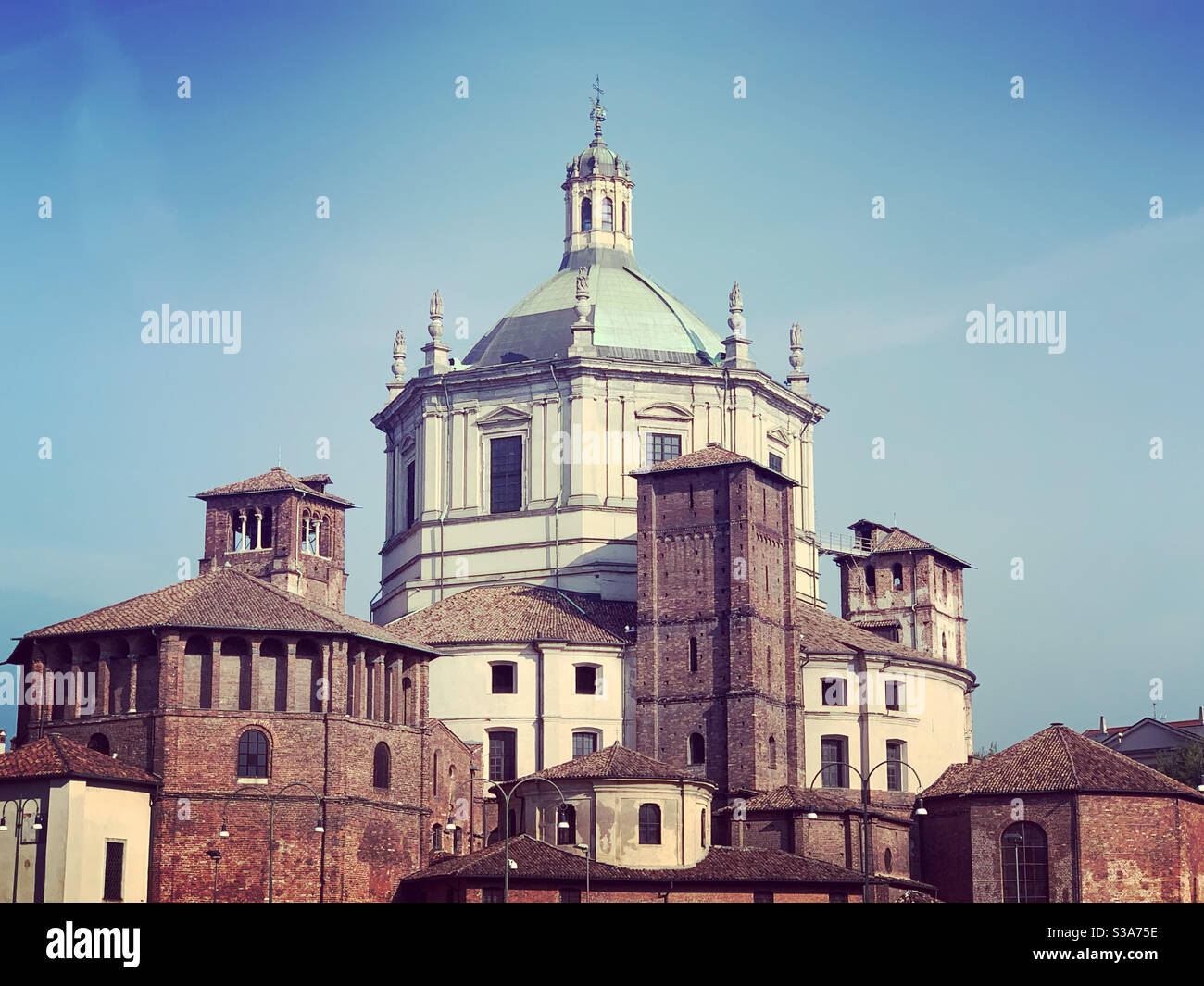 Basilica di san lorenzo Fotos und Bildmaterial in hoher Auflösung Alamy