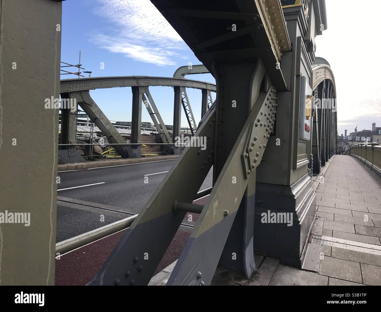 Nahaufnahme von Rochester Bridge, Kent, Großbritannien - Smartphone-aufgenommenes Stockfoto
