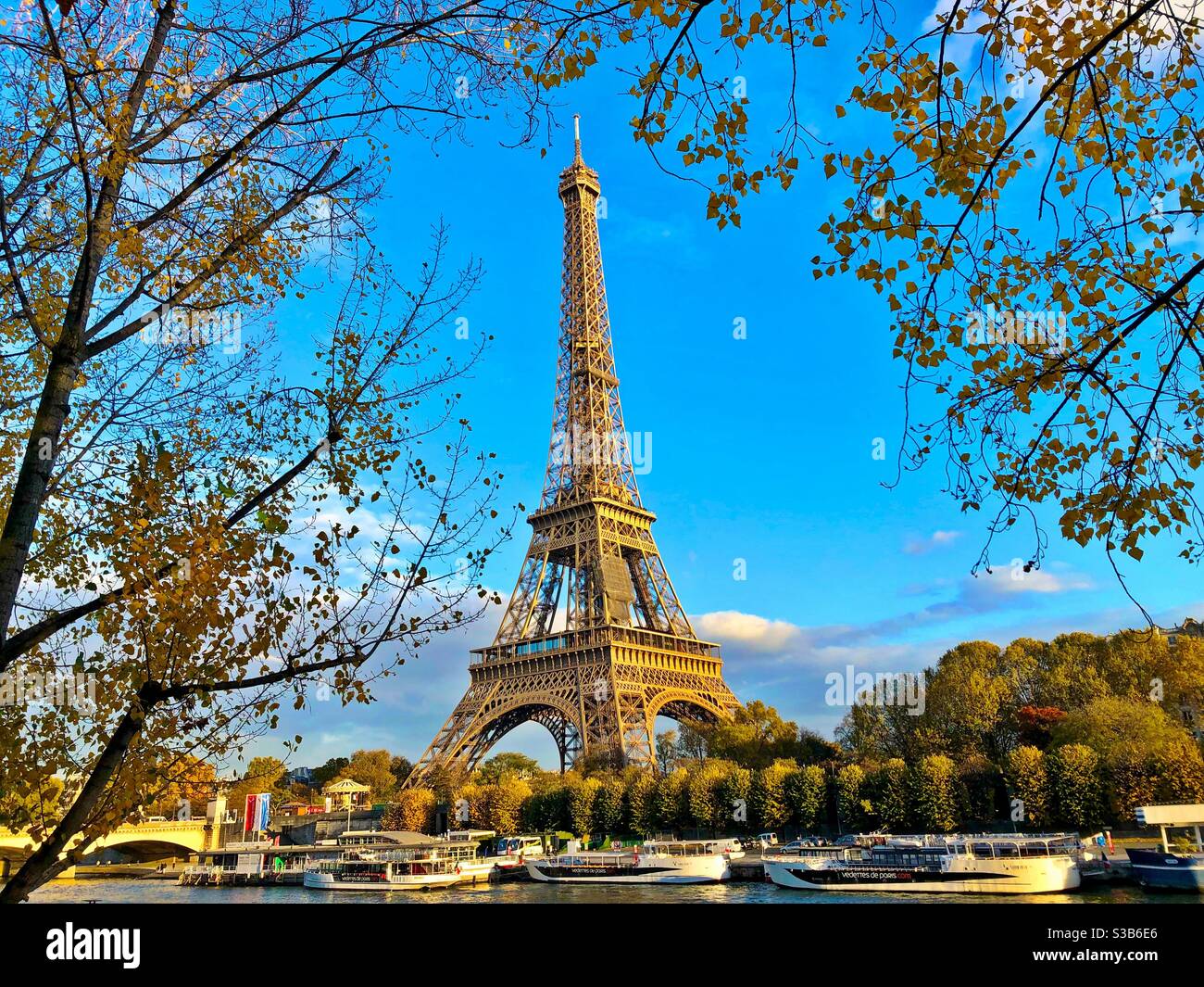 Herbst in Paris - Smartphone-aufgenommenes Stockfoto