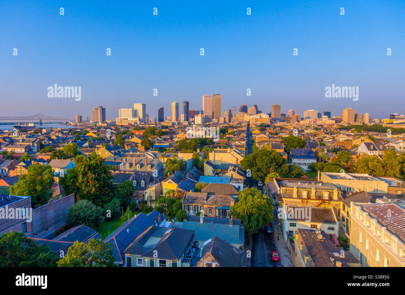 Sonnenaufgang im Stadtzentrum von New Orleans, Louisiana Stockfoto