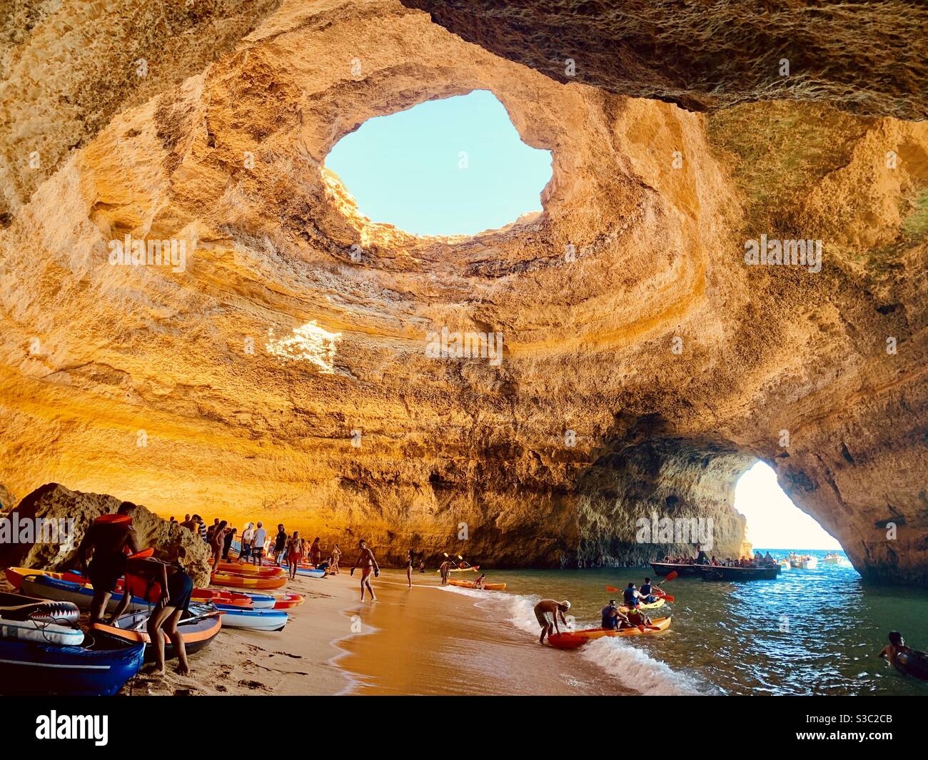 Benagil Höhlen in Algarve, Portugal. Stockfoto