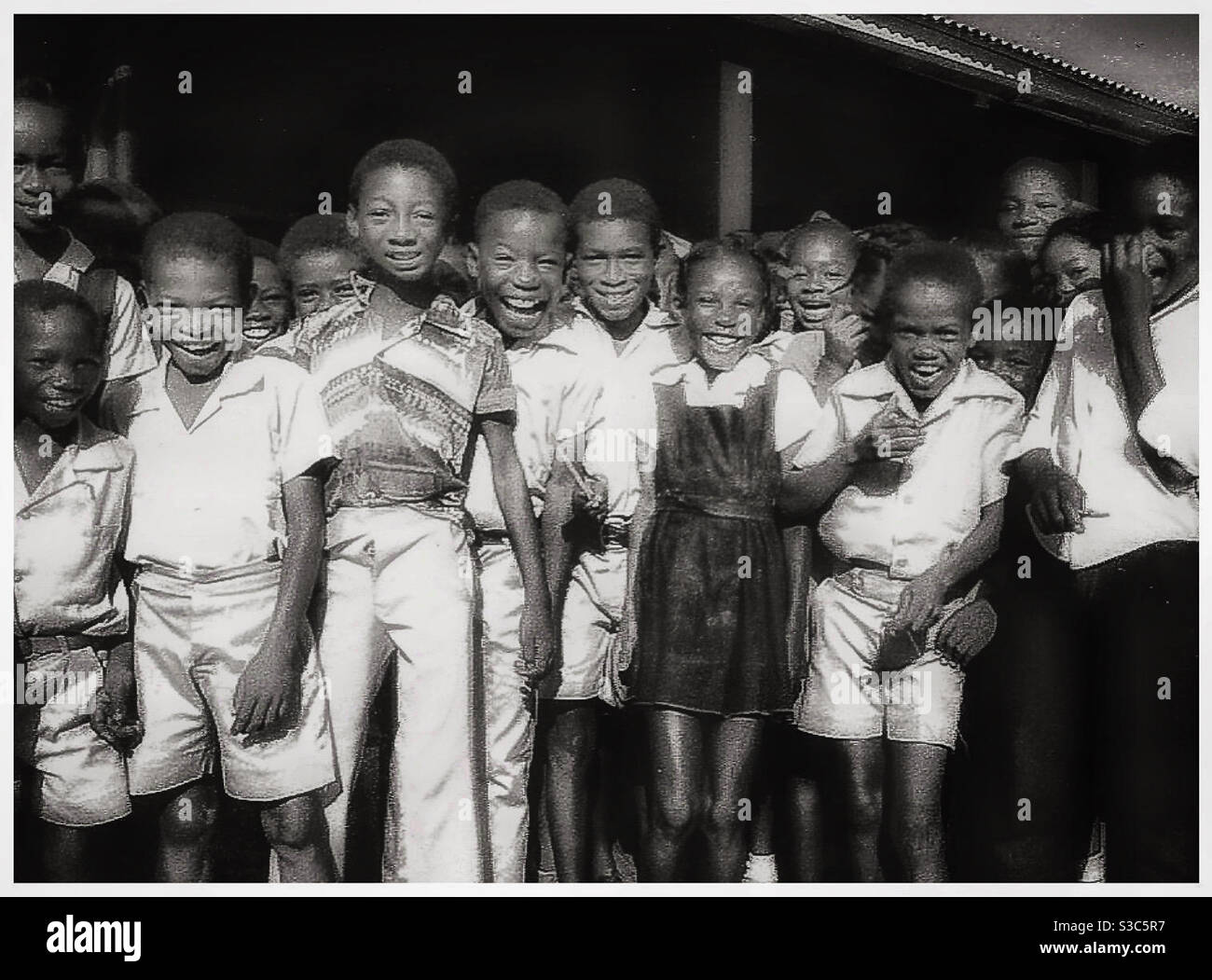 Lachende jamaikanische Kinder. Stockfoto