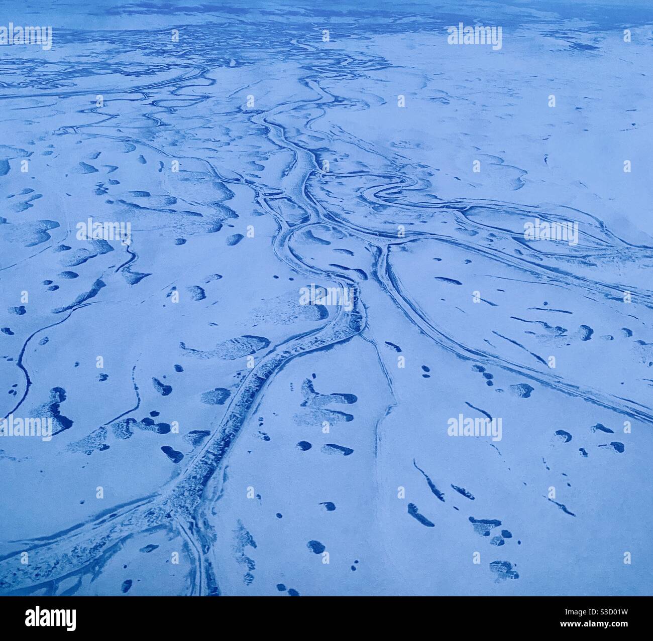 Luftaufnahme der gefrorenen arktischen Tundra. Baldwin Peninsula, Northwest Arctic Borough, Alaska. Stockfoto