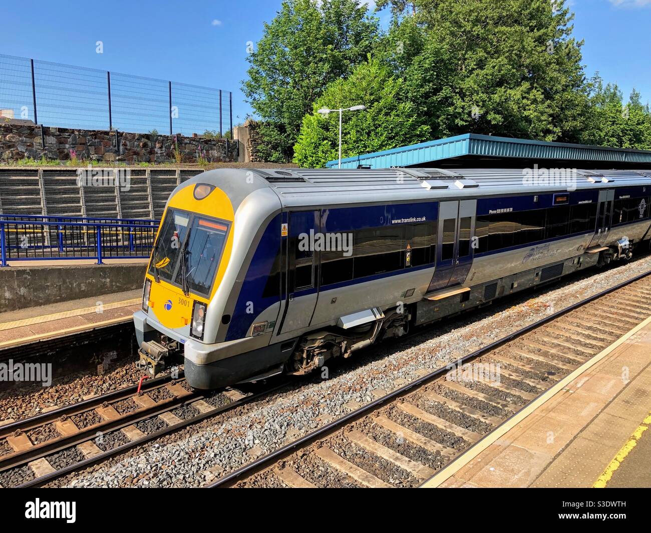 NI Railways Zug, Botanischer Bahnhof, Belfast, Nordirland Stockfoto