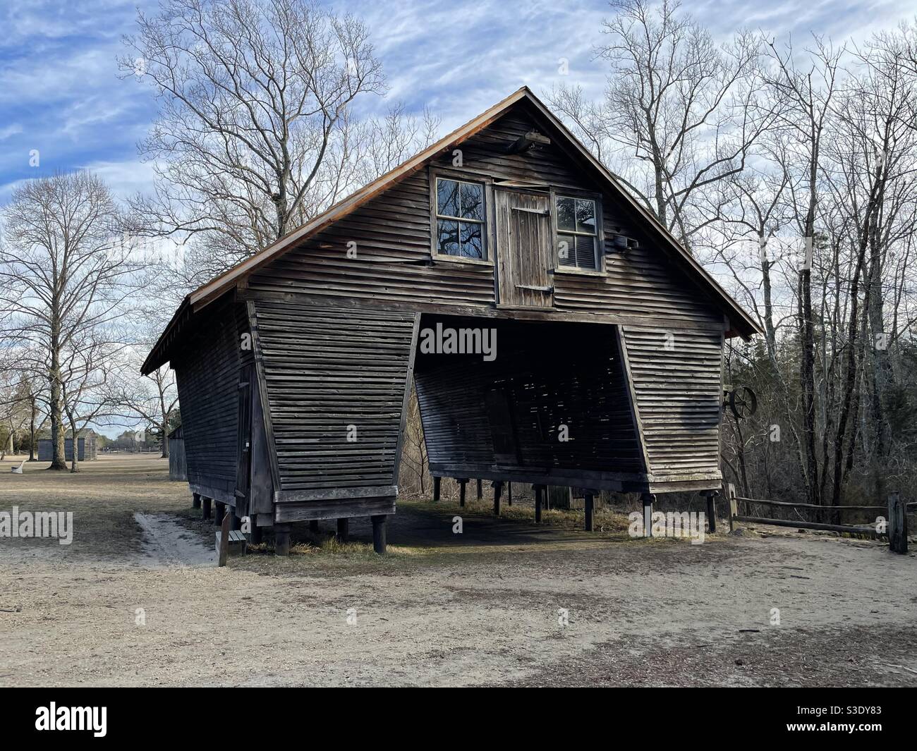 Old historic building -Fotos und -Bildmaterial in hoher Auflösung – Alamy