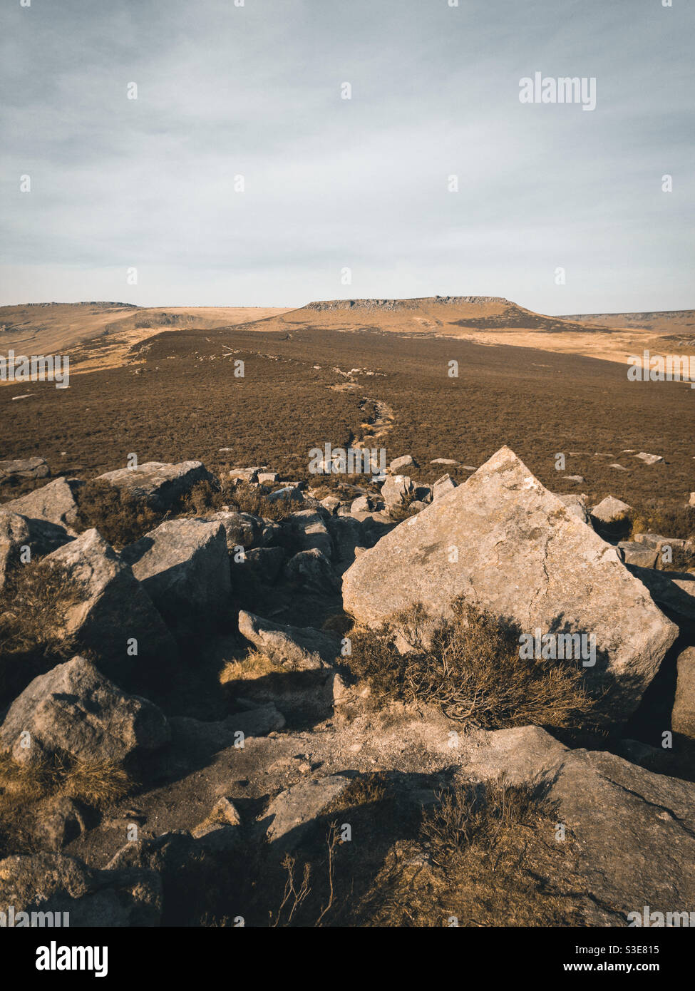 Higger Tor von Over Owler Tor, Peak District, Großbritannien Stockfoto