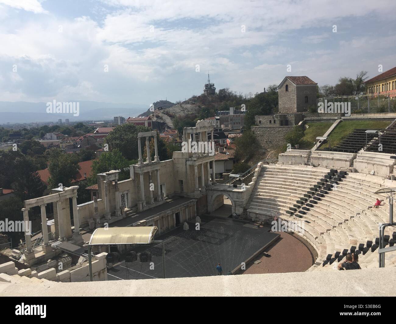 Römisches Theater von Philippopolis in Plovdiv, Bulgarien an einem sonnigen Sommertag Stockfoto