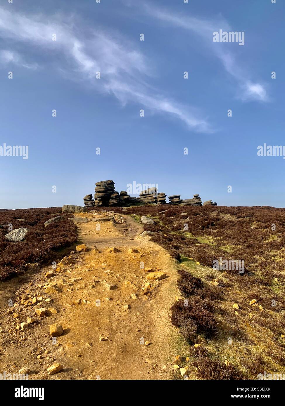 Eine Felsformation auf den englischen Hügeln des Peak Bezirk Stockfoto