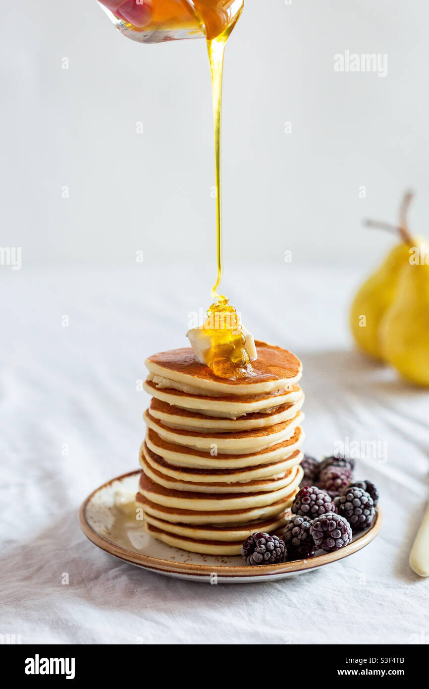 Pfannkuchen zum Frühstück Stockfoto