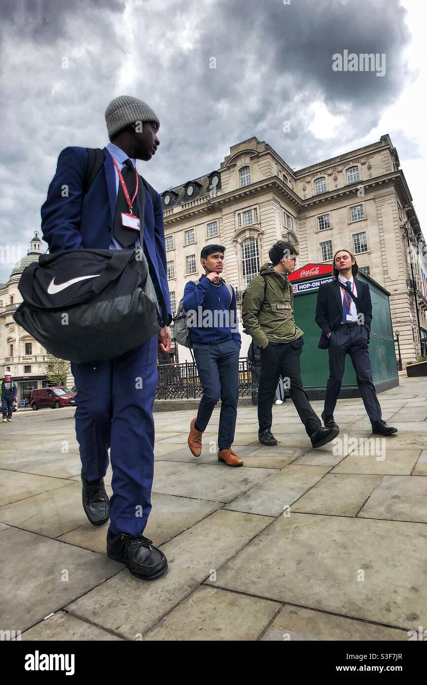 Vier junge Männer in London Stockfoto