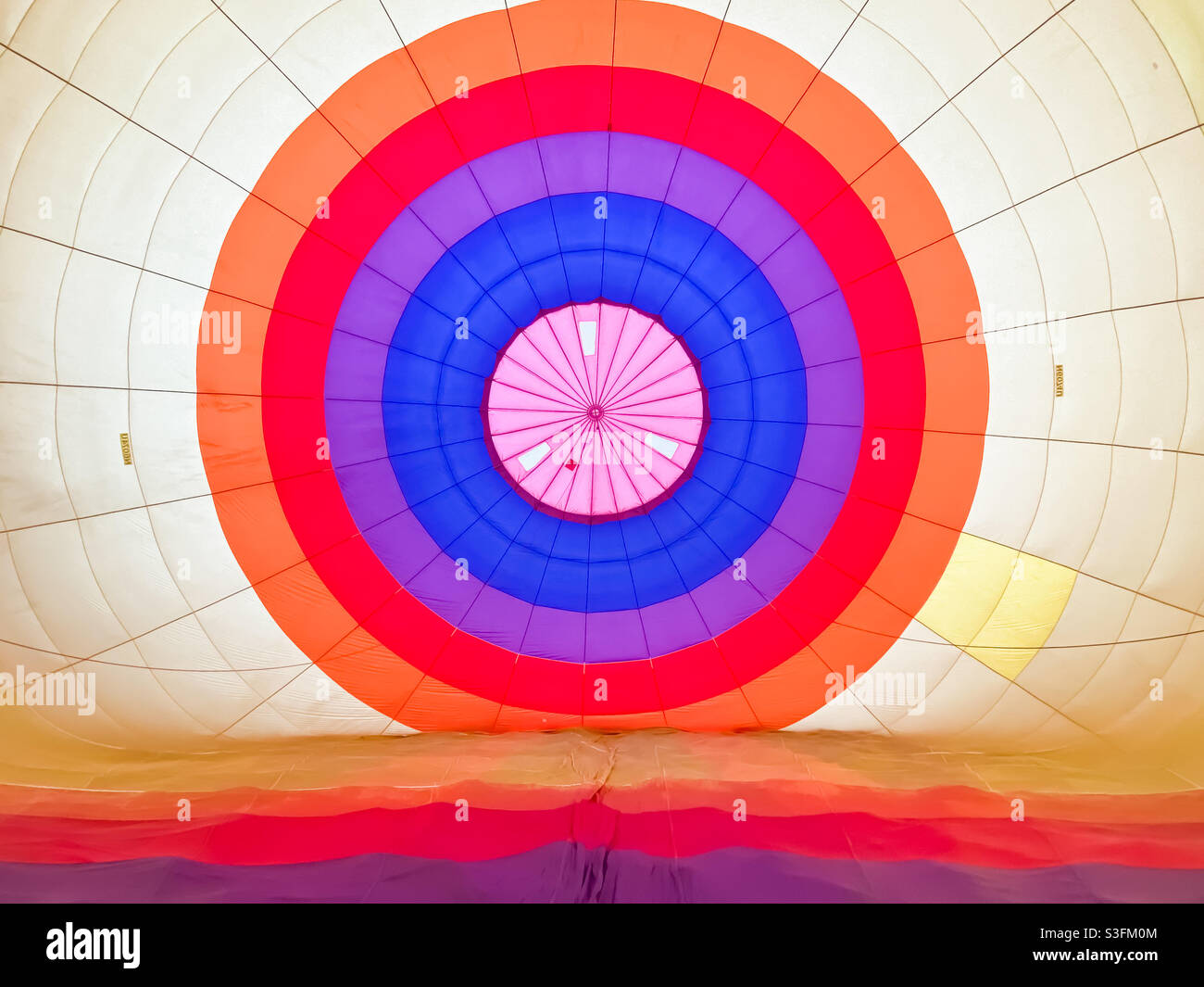 In einem Heißluftballon Stockfoto