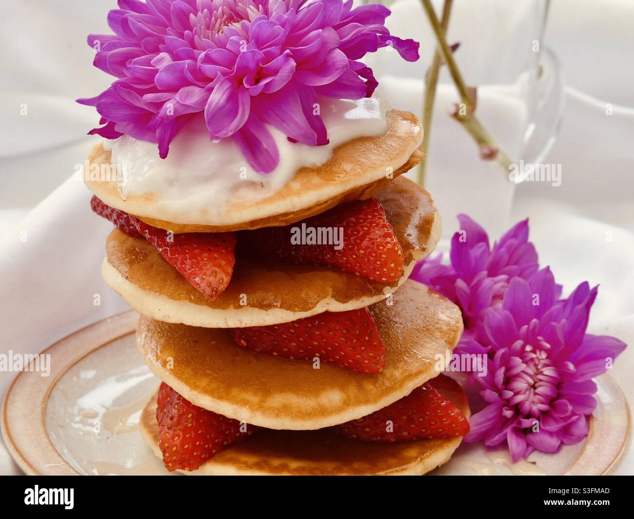 Pfannkuchen 🥞 4 Frühstück, lecker Stockfoto