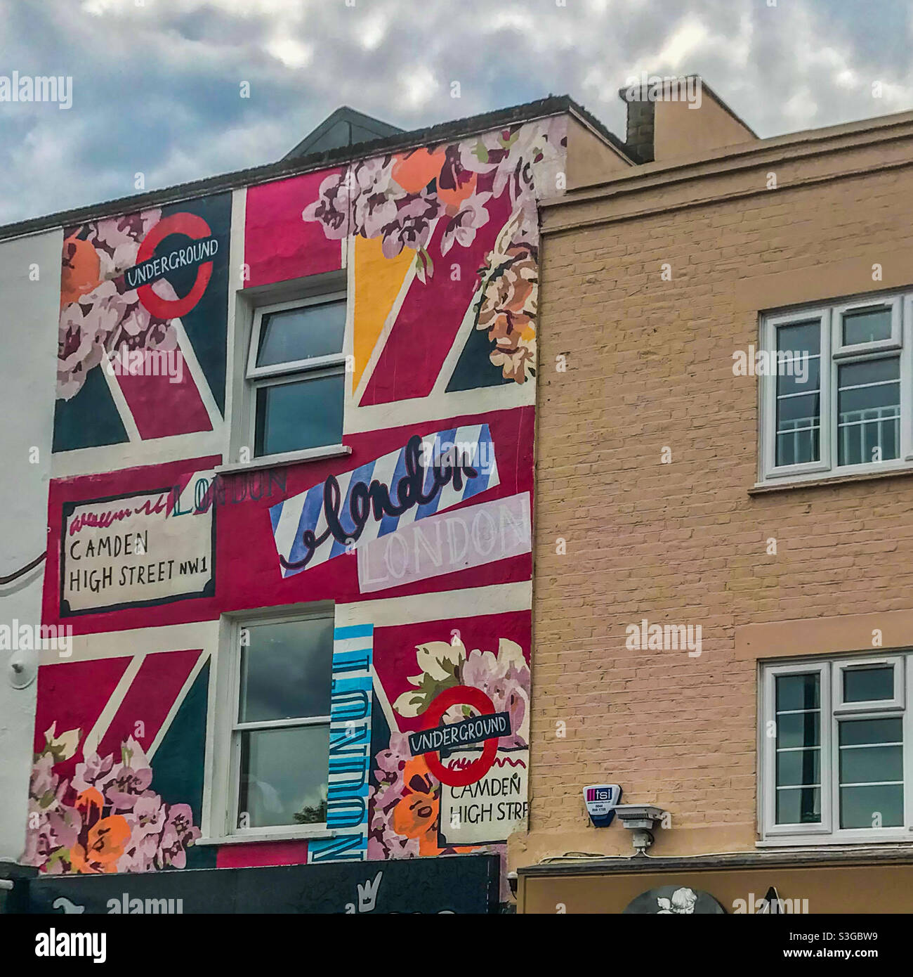 Farbenfrohe Ladenfront, Camden, London - Smartphone-aufgenommenes Stockfoto
