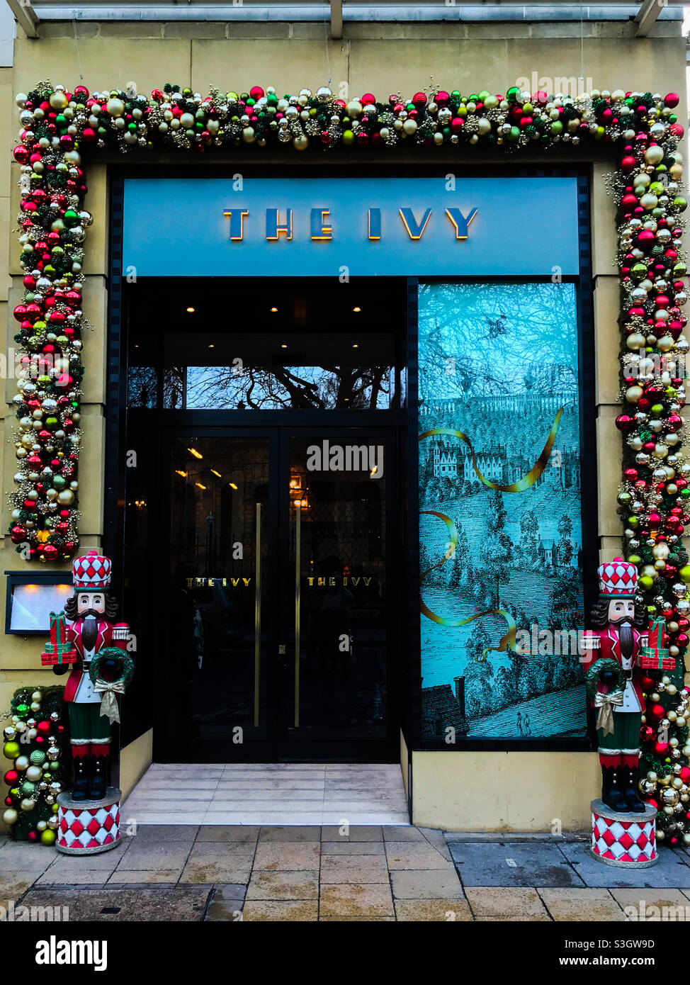 Das Ivy, Birmingham zu Weihnachten - Smartphone-aufgenommenes Stockfoto