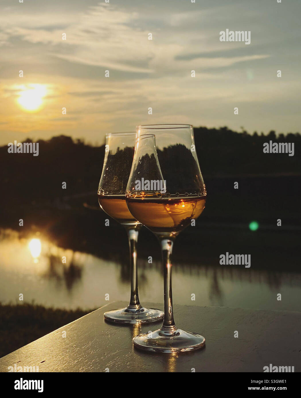 DRAM Whisky am See. Stockfoto