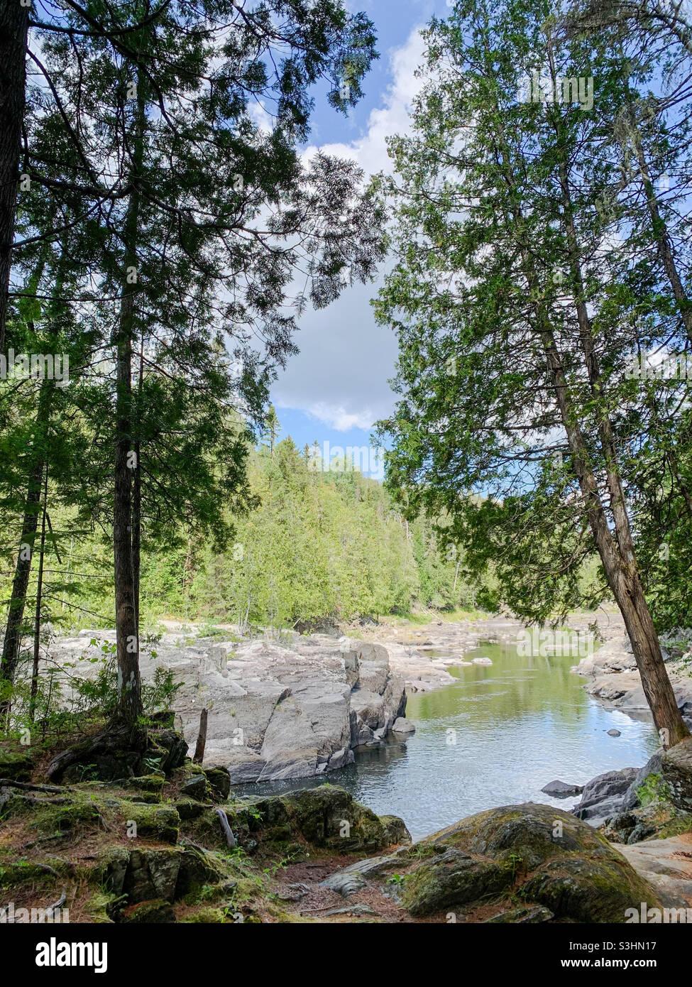 Fish River Falls Portage, Fort Kent, Maine - Smartphone-aufgenommenes Stockfoto