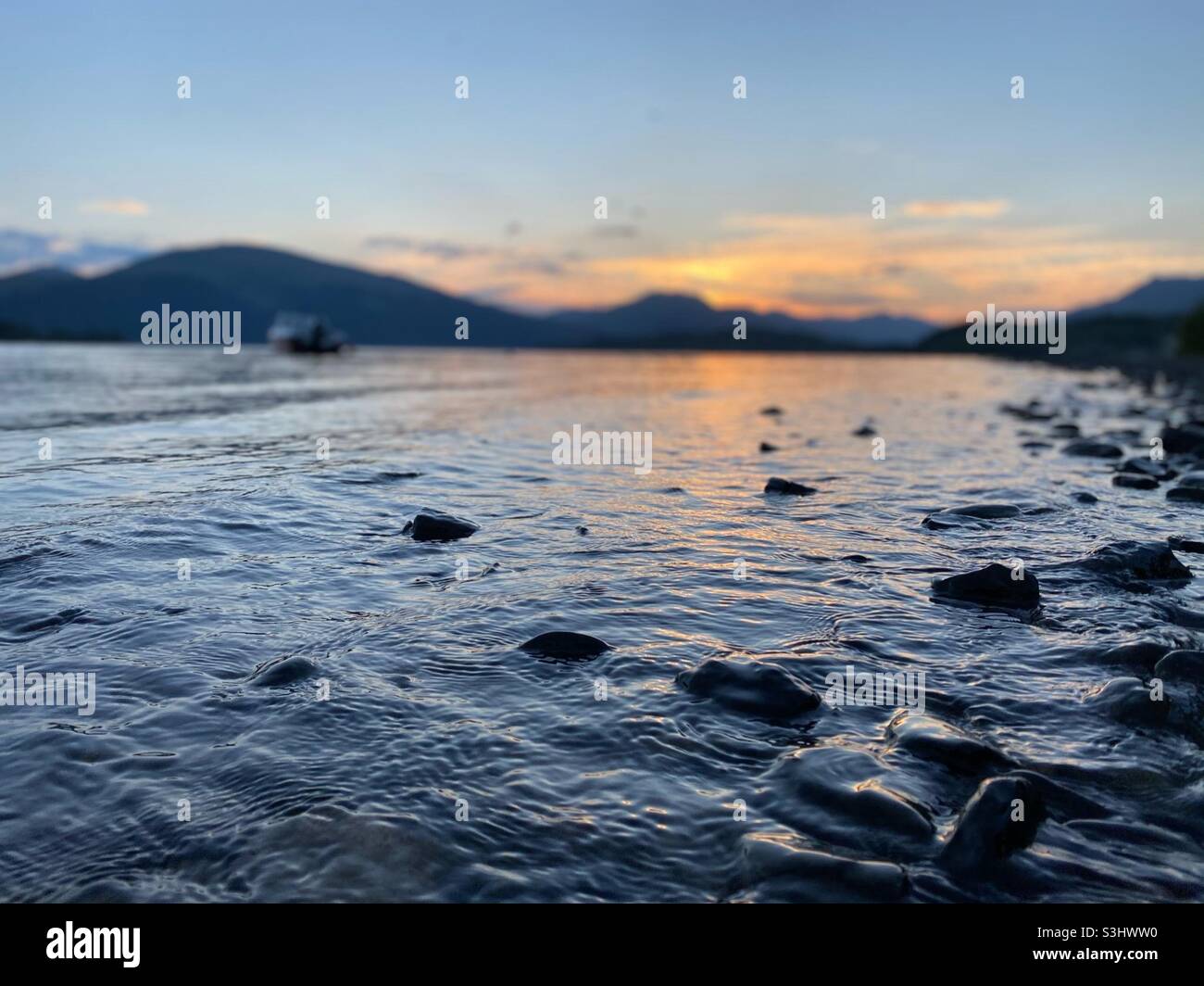 Wellen von Loch Lomand Stockfoto