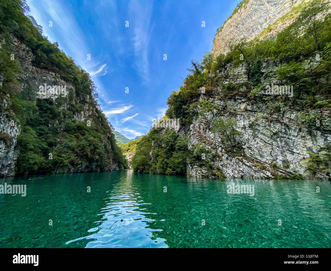 Shala River Nordalbanien Stockfoto