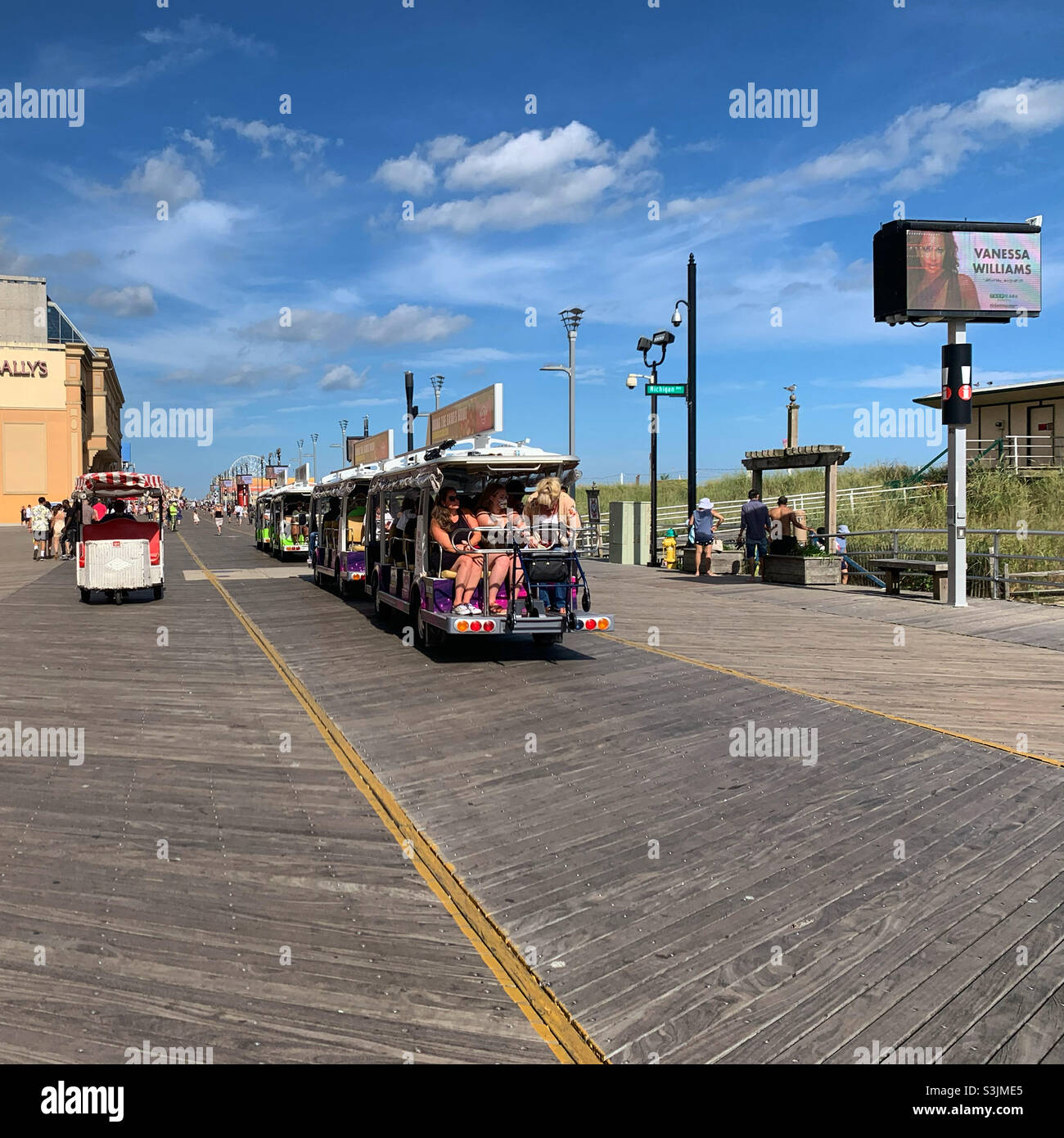 Tram, Atlantic City Boardwalk, Atlantic City, New Jersey, Usa - Smartphone-aufgenommenes Stockfoto