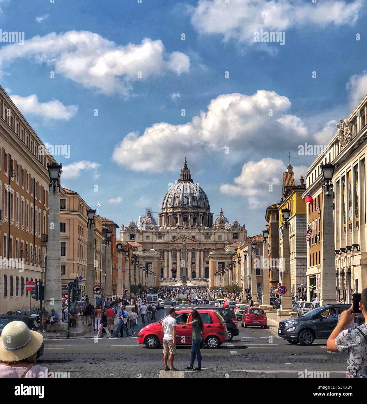 Vatikanstadt an einem geschäftigen Tag Stockfoto