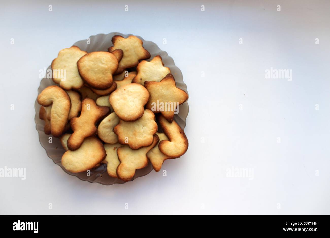 Hausgemachte Weihnachtskekse - Smartphone-aufgenommenes Stockfoto