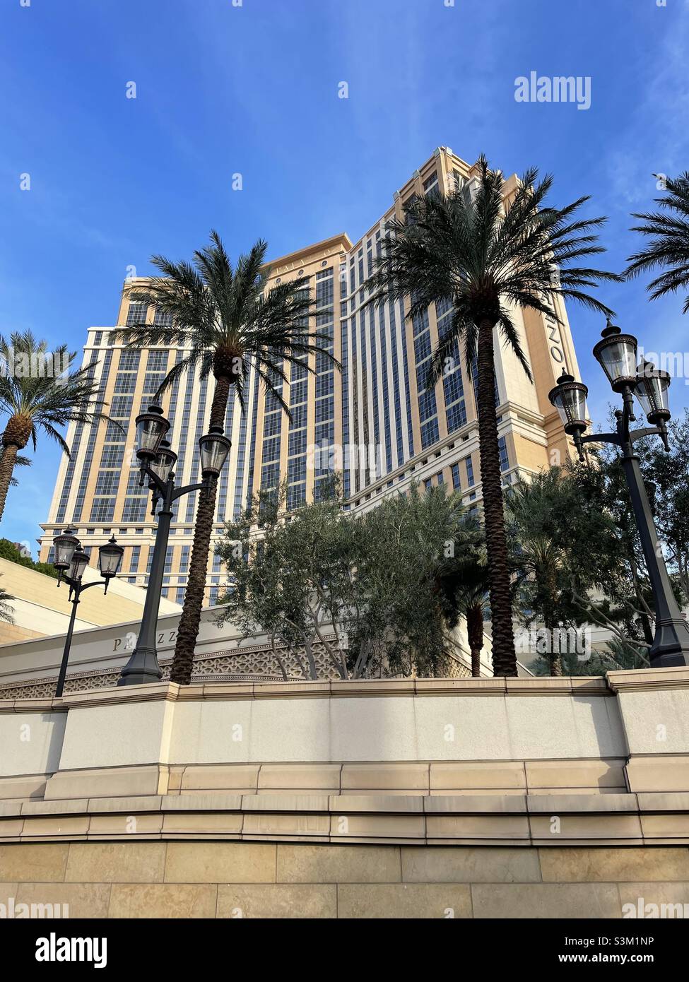 Blick im Freien auf das Palazzo Resort Las Vegas Nevada USA November 2021 Stockfoto