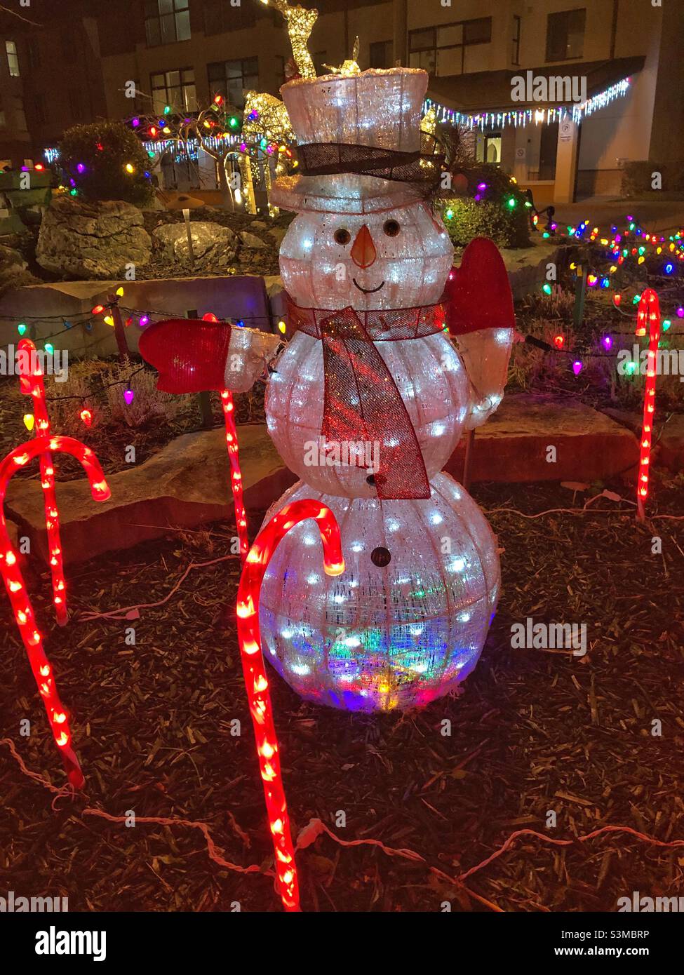 Frostig die Schneemann Dekoration. Stockfoto