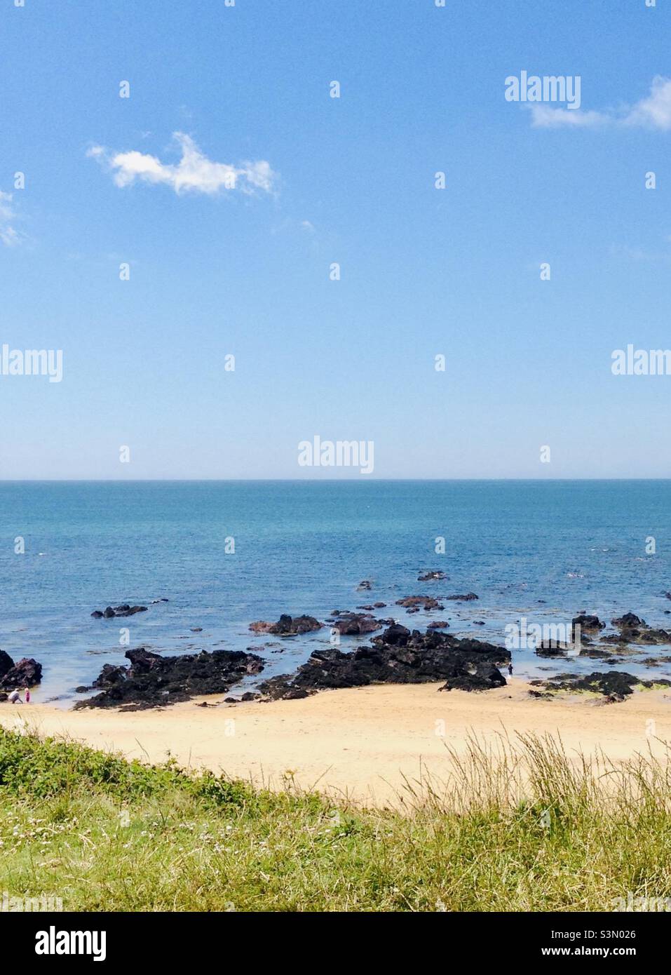 Mit Blick auf die wunderschöne Küste von Pembrokeshire Stockfoto