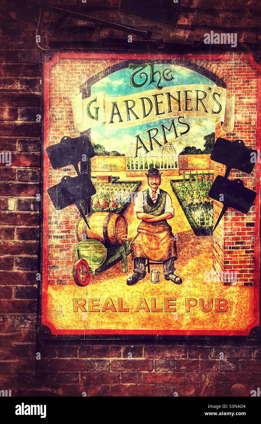 Schild für den Gardener’s Arms Pub, Lewes, East Sussex, Großbritannien. Stockfoto