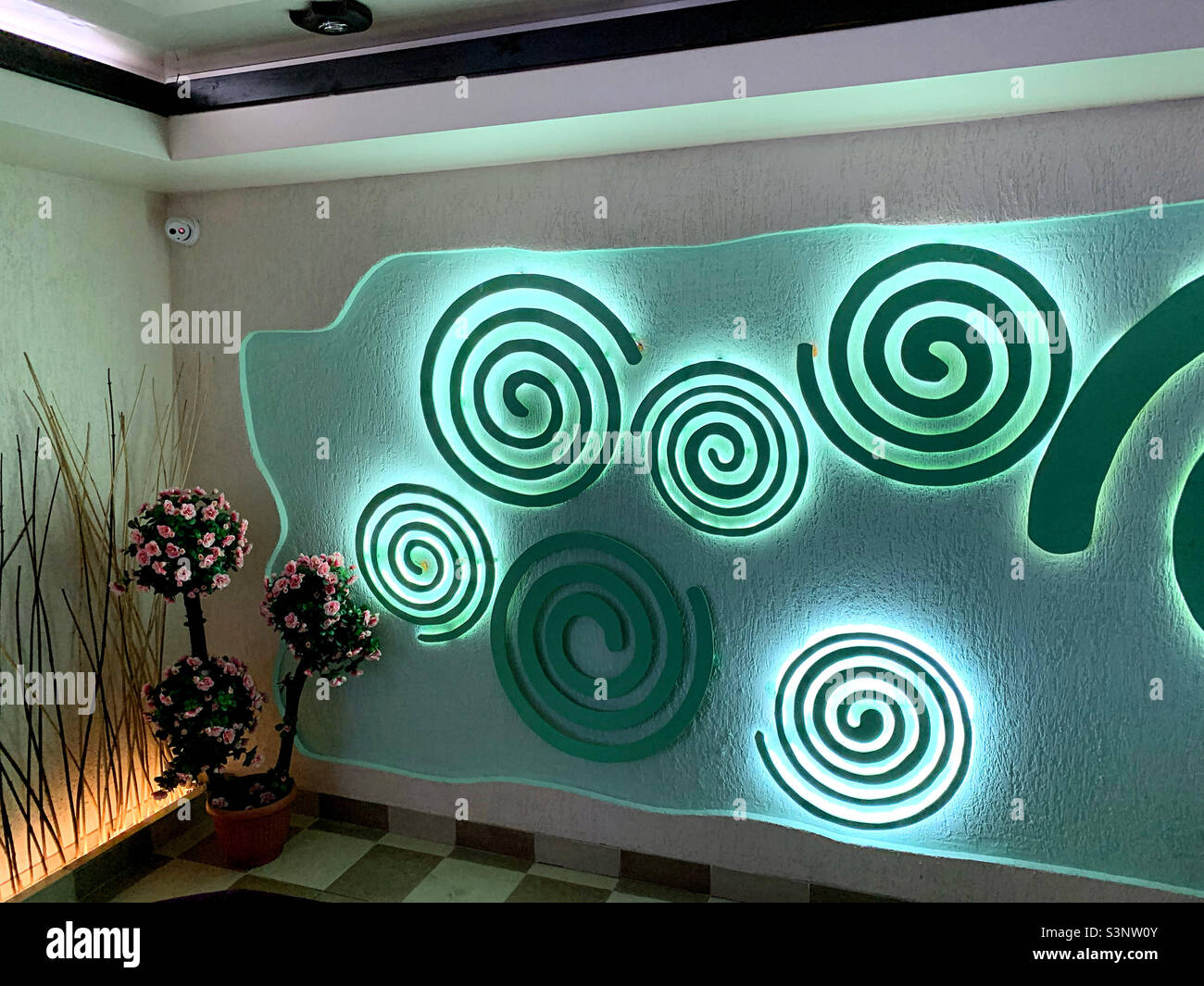 Originelles Design und Lichtdesign der Wand Stockfoto