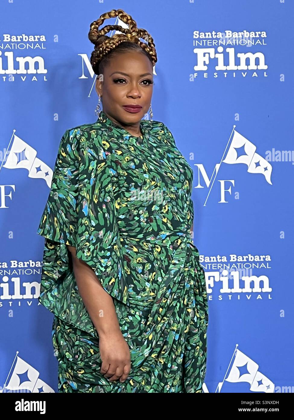 6. März 2022 Oscar-Nominierung für die beste Nebendarstellerin (King Richard) Aunjanue Ellis geht beim Santa Barbara International Film Festival auf den roten Teppich. Quelle: Lisa Werner/Alamy/ Stockimo News Stockfoto