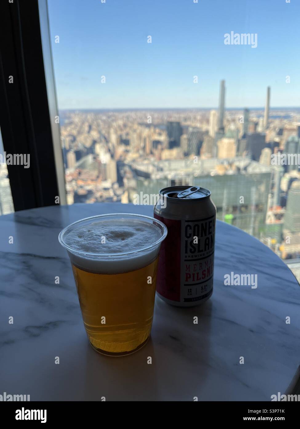 Bier mit einer Ansicht Stockfoto