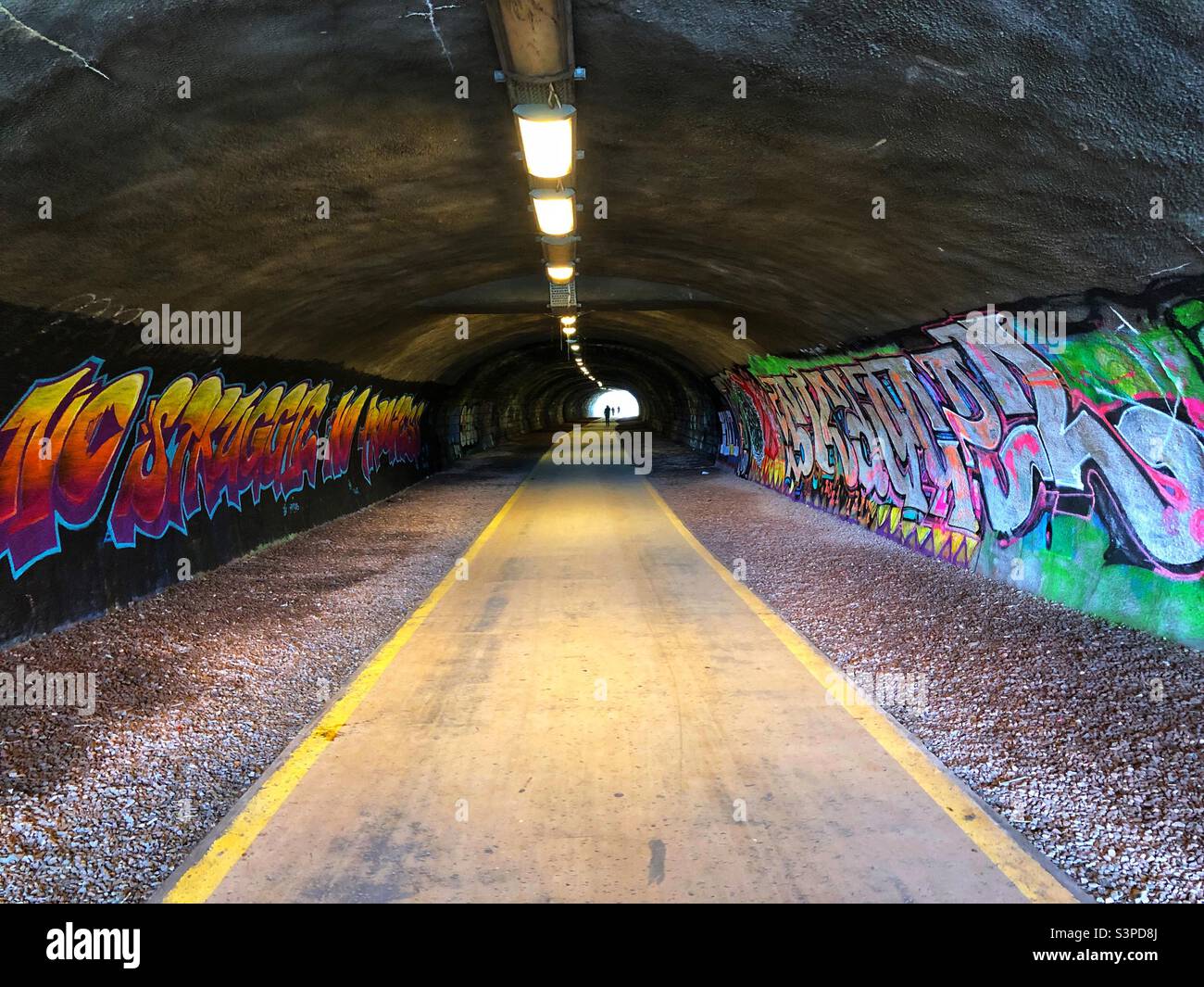 Rodney Street Tunnel ein alter Eisenbahntunnel, der als Radweg und Fußgängerweg genutzt wird, Edinburgh Stockfoto
