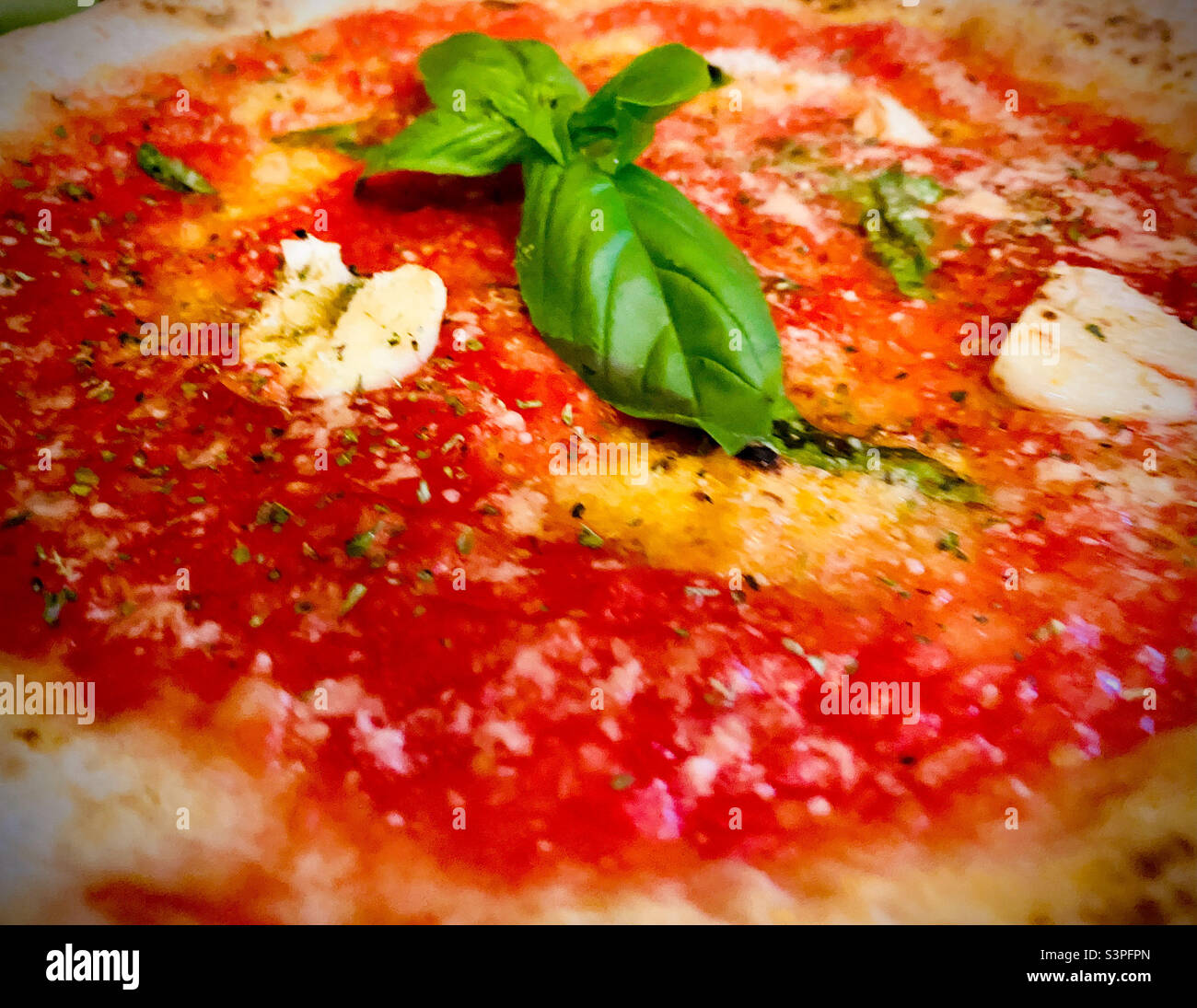 Milanese-Pizza Margherita. Mailand, Italien Stockfoto