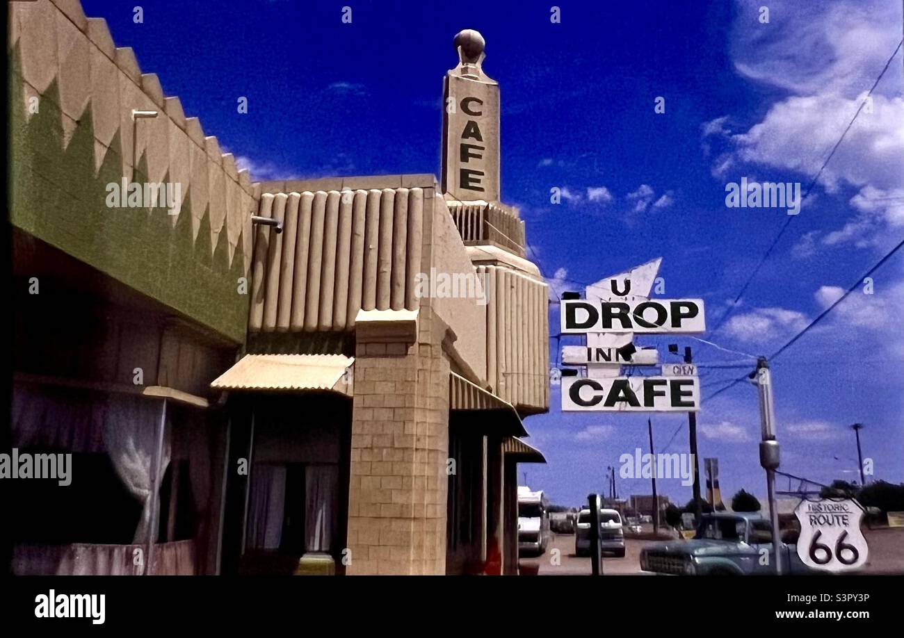 Ikonisches Dew Drop Cafe Inn RT 66 Shamrock Texas, erbaut in den 1930er Jahren Stockfoto
