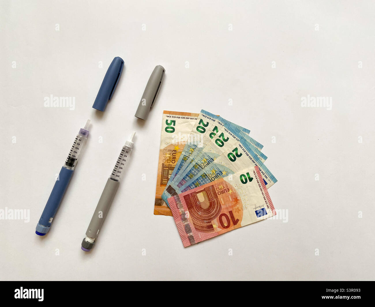 Euro, um Insulin zu kaufen. Insulin für Diabetiker Stockfoto