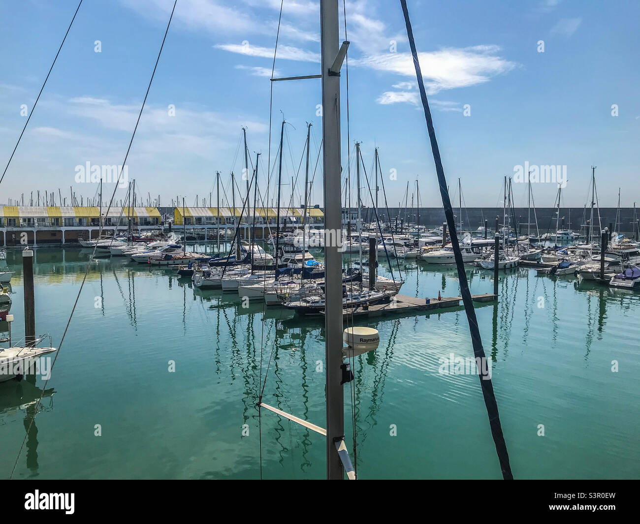Brighton Marina - Smartphone-aufgenommenes Stockfoto
